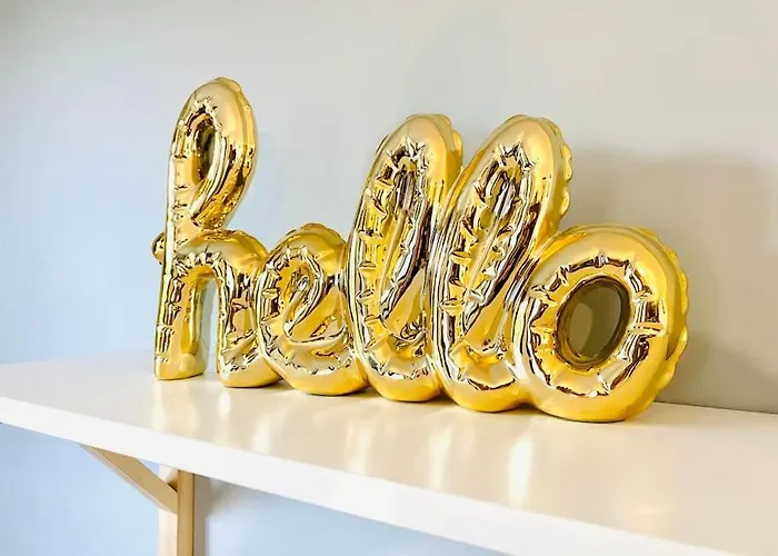 Апартаменти Le Chic Proche Centre Avec Parking *